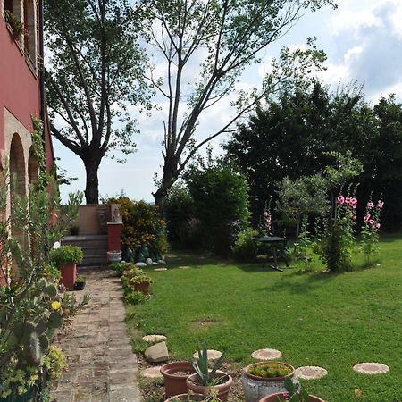 Hotel Isola Dei Calanchi Atri Exterior foto